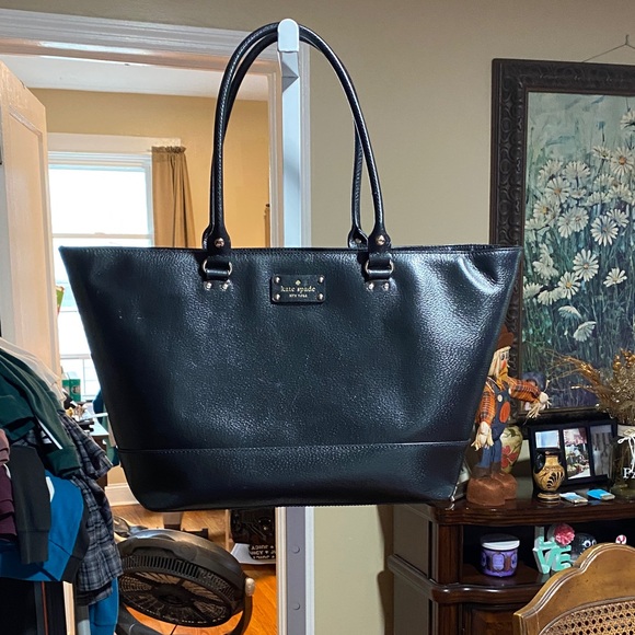 Kate Spade Elegant Black Tote - Picture 1 of 14